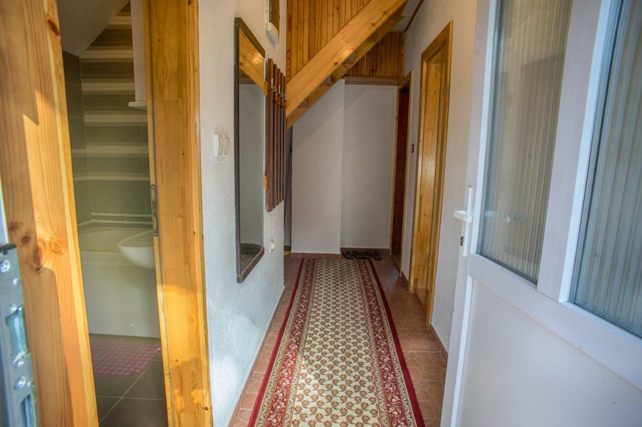 Vukovic Accommodation Zabljak  Exterior photo