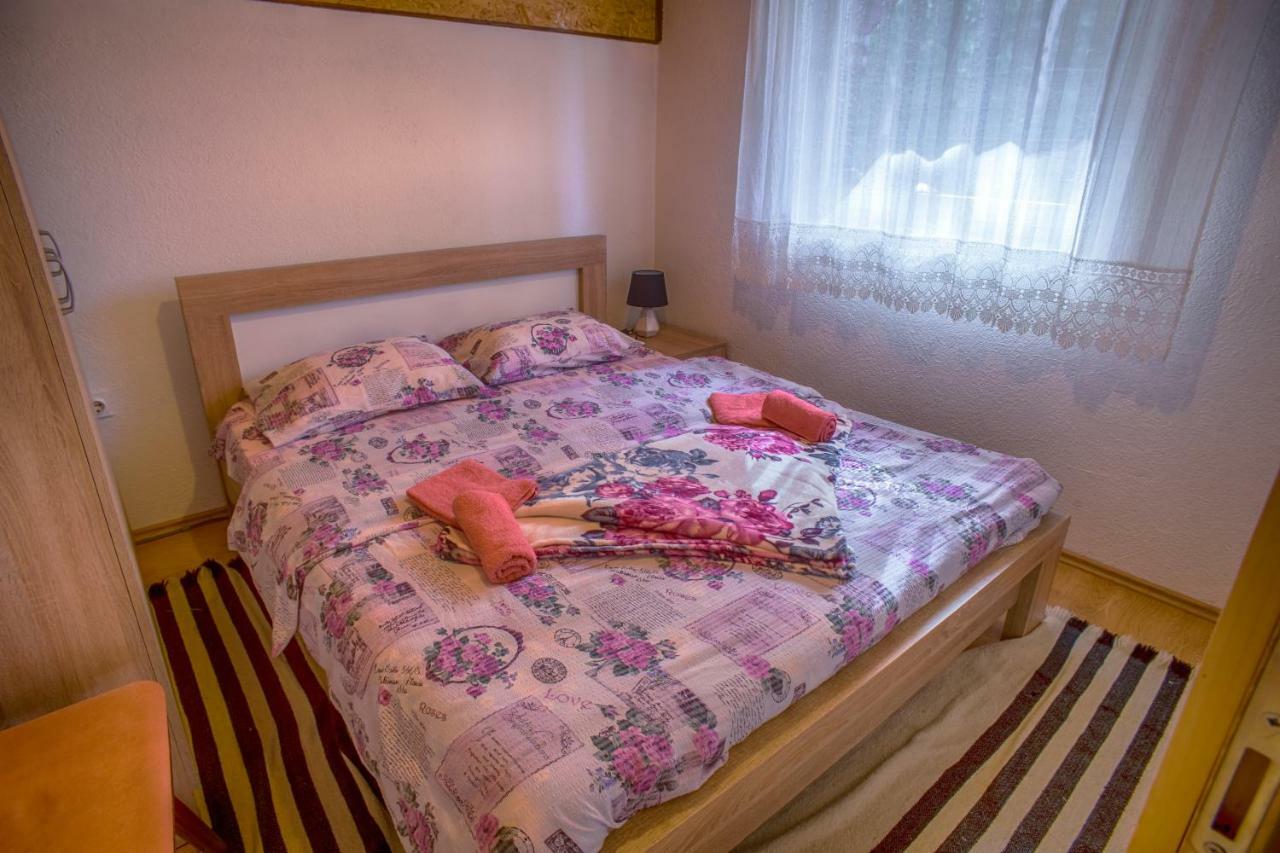 Vukovic Accommodation Zabljak  Exterior photo